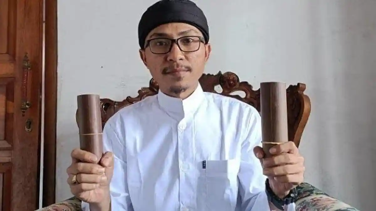 Cucu Mak Erot Klaim Ada Ilmu Khusus Soal Terapi Vitalitas Pria, Geram Ada yang Catut Nama sang Nenek