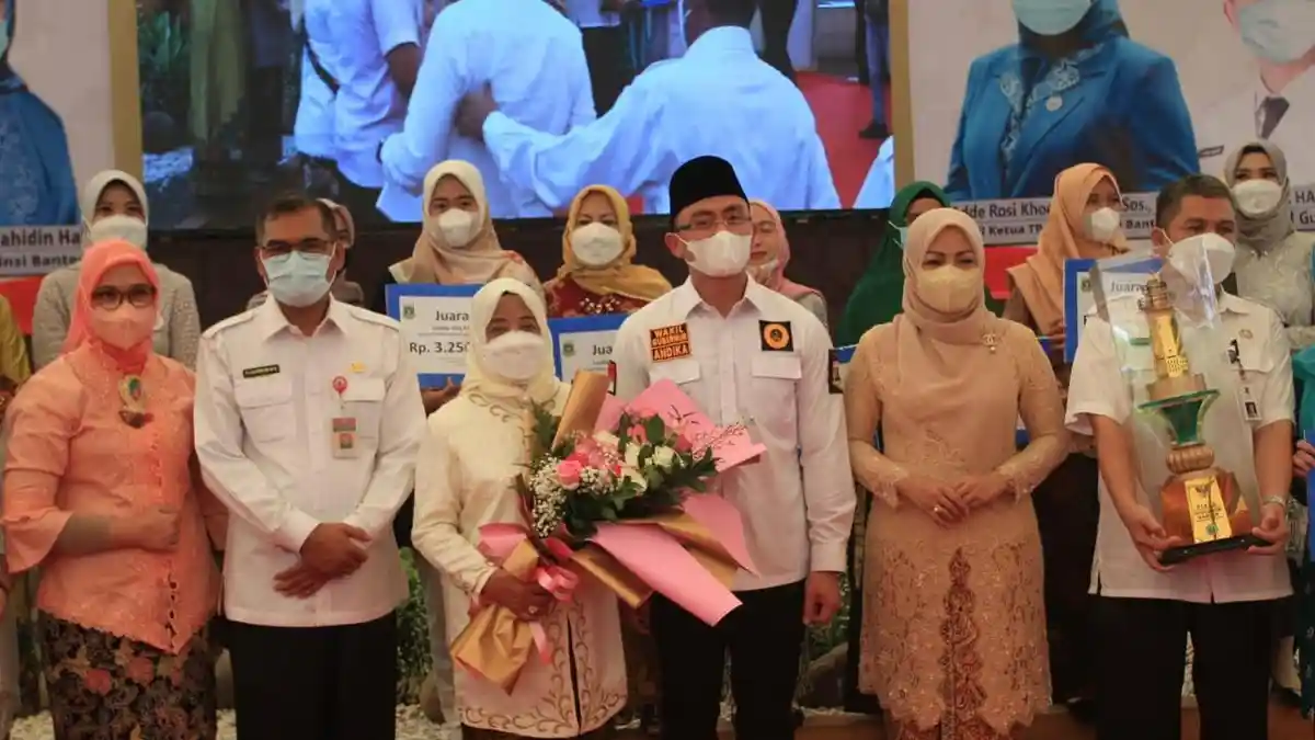Peringati Hari Ibu, Andika Hazrumy Pamer Keberhasilan Pemprov Banten