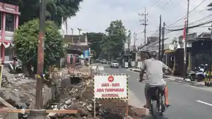Drainage-Jalan-Kali-Brantas-Kota-blitar.jpg