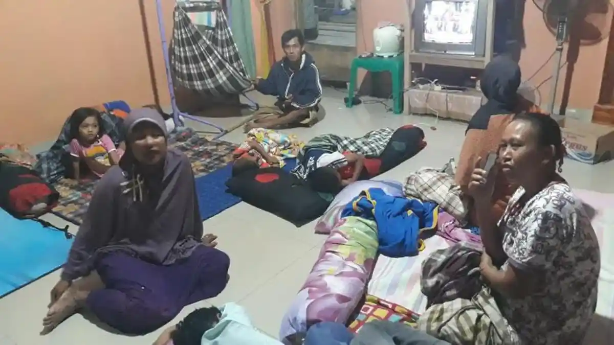 Warga Pesisir yang Mengungsi Pasca Gempa Sinjai 3,1 SR Berangsur Kembali ke Rumah