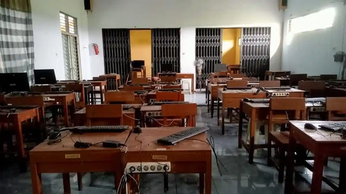Jebol Dinding Lab Komputer, Maling Gondol 37 Komputer di SMP Negeri 1 Bojong Kabupaten Pekalongan