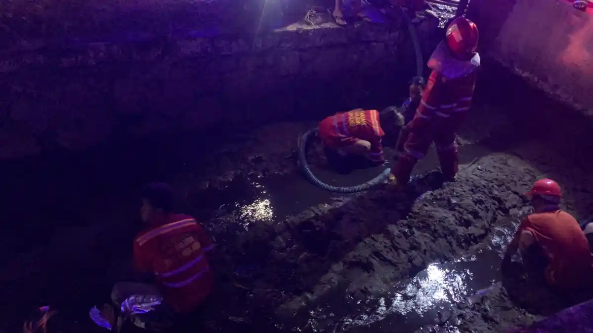 Kali Kedua, Petugas Kesulitan Dapatkan Air Kebakaran SDN 9 Langkai dan Kantor Bawaslu Palangkaraya