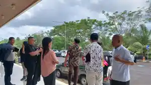 Sidang-perkara-dugaan-korupsi-perjalanan-dinas-DPRD-Kota-Bitung-digelar-di-Pengadilan.jpg