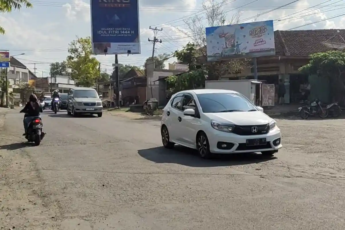 Arus Lalu Lintas di Jalan Blora-Ngawen Normal, Beberapa Ruas Sudah Diperbaiki