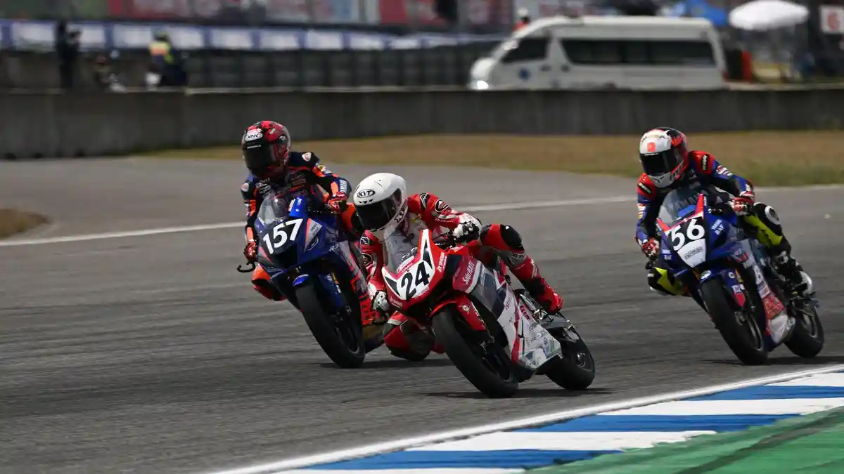 CBR250RR Double Winner, Astra Honda Borong 5 Podium di ARRC Buriram Thailand