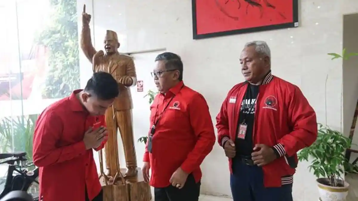 Komarudin Beri Nasehat Ibarat Gula dan Semut, Hasto: Banyak yang Ingin Manfaatkan Posisi Gibran