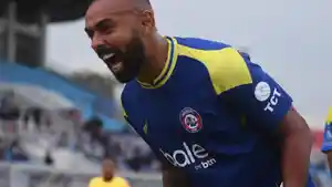 dalberto-cetak-brace-saat-lawan-Bhayangkara-FC.jpg