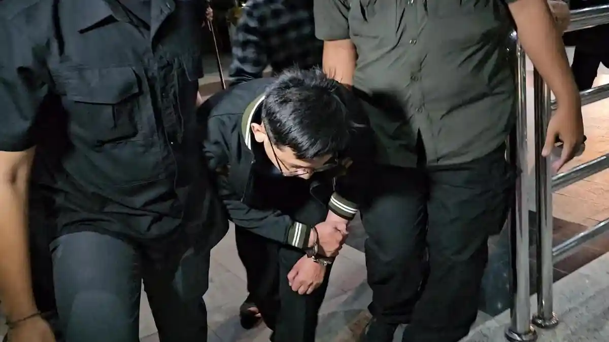 Pegawai KPK Gadungan yang Ditangkap Diperiksa di Gedung Merah Putih