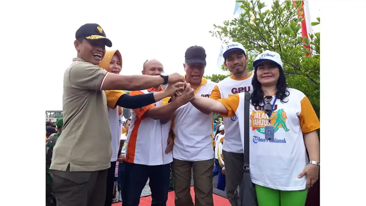 Lepas Peserta Jalan Sehat GPU Yahuud Bersama Tribun Pontianak, Ini Pesan Pangdam XII/Tpr