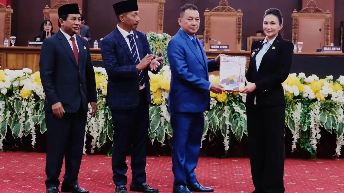Serahkan Ranwal RPJMD 2025–2029, Sherly Laos: Maluku Utara Bangkit, Maju, dan Berkeadilan