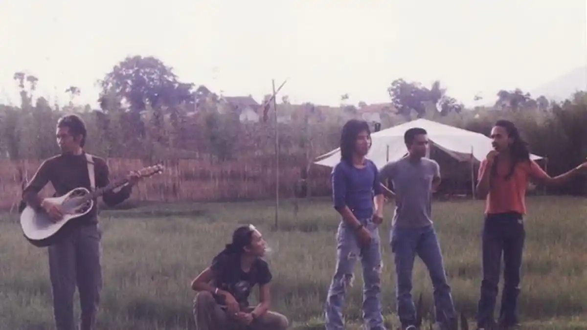 Chord Gitar dan Lirik Lagu Bocah Slank, Bocah-bocah Kecil Tiupkan Nada
