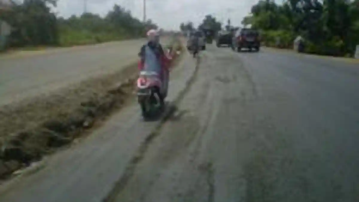 Waspadai  Beberapa Ruas  Jalinsum  Kondisinya Tidak Rata