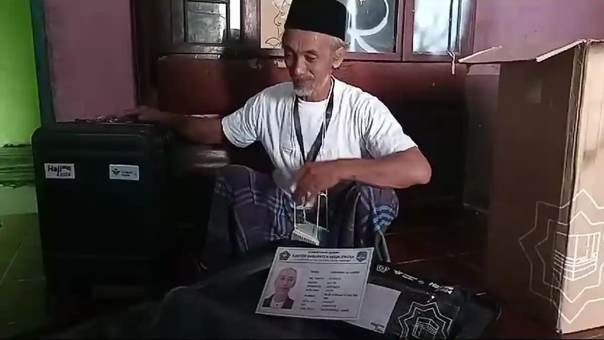 Daftar Bersama Istri Tahun 2013, Petani Kangkung Asal Majalengka Ini Harus Berangkat Haji Sendiri