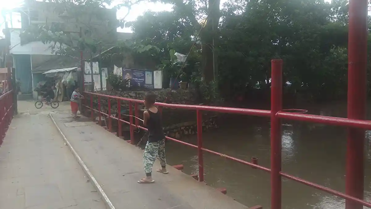 Warga Cipinang Melayu Ingin Jembatan Merah Dibuat Jadi Permanen