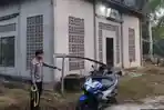 Polisi-melakukan-identifikasi-lokasi-pembunuhan-di-Dusun-Sungai-Soga.jpg
