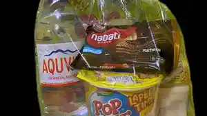 Paket-snack-untuk-paramedis-RSUD-Sabang.jpg