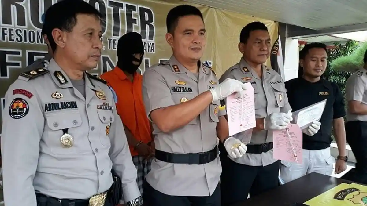 Pergoki Sang Cucu Ambil Perhiasan, Seorang Nenek Dibekap hingga Tewas di Tangerang