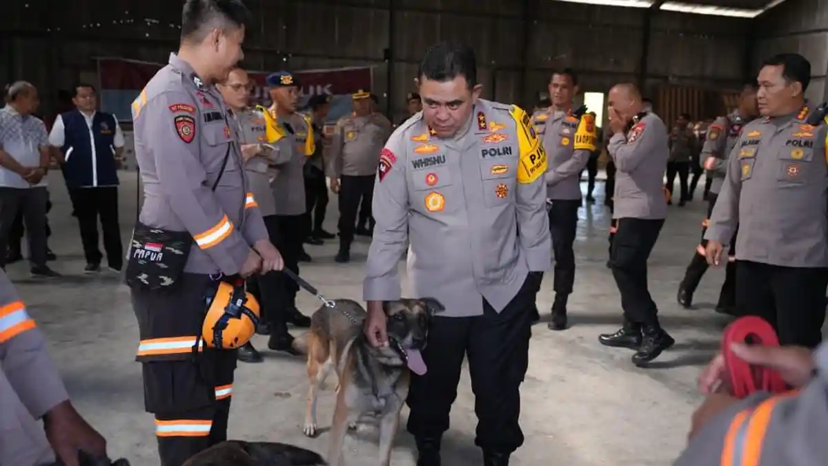 Kapolda Sumut Periksa Logistik dan Kesiapan Tim K9, Pastikan Penyaluran Bantuan dan Evakuasi Cepat