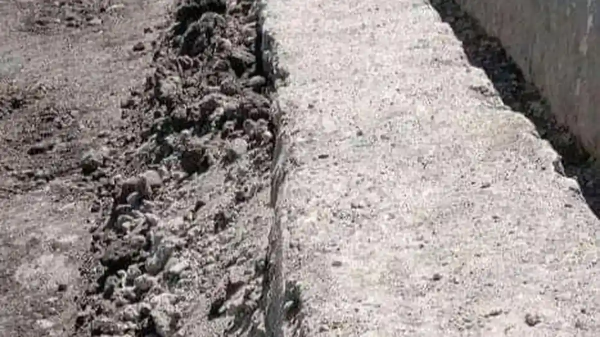 Warga Kokar Alor Sesalkan Kualitas Pekerjaan Drainase PT. Karya Baru Calisa