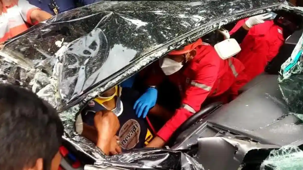 Bus Tabrak 5 Kendaraan dari Arah Berlawanan di Jalan Daan Mogot Tangerang, 6 Orang Jadi Korban