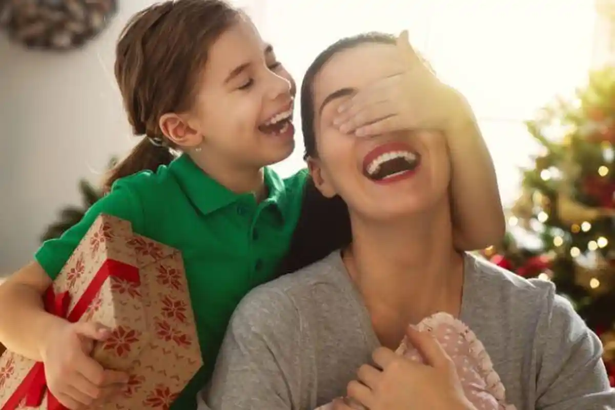 20 Hadiah untuk Hari Ibu 2023 yang Murah Meriah di Bawah Rp 100 Ribu, Ada yang Bisa Dibuat Sendiri