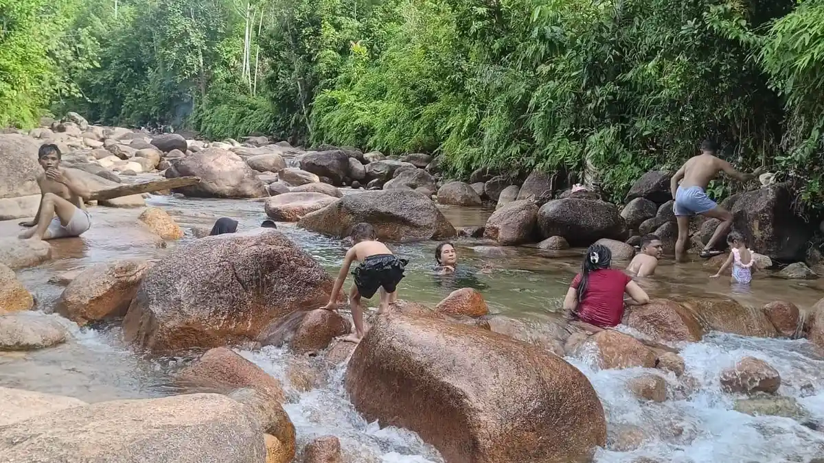 Wisata Pemandian Air Kali Ratahaya di Taliabu Butuh Sentuhan Pemerintah