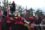 massa-buruh-dari-fspmi-gelar-orasi-di-depan-kantor-wali-kota-batam_20171110_135242.jpg