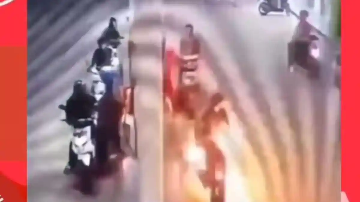 Viral Sepeda Motor Terbakar Usai Isi Bensin, Api Menyambar setelah Motor Diengkol