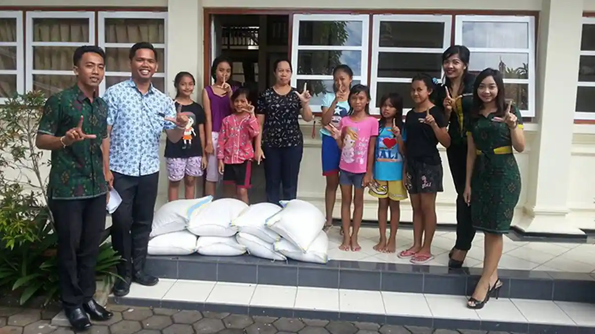 BPR Lestari Menjadi Donatur Tetap di 28 Panti Asuhan di Bali
