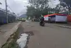 Lubang-lubang-di-Jalan-Abu-Hanifah-Kelurahan-Pasar-Kepahiang-Kabupaten-Kepahiang.jpg