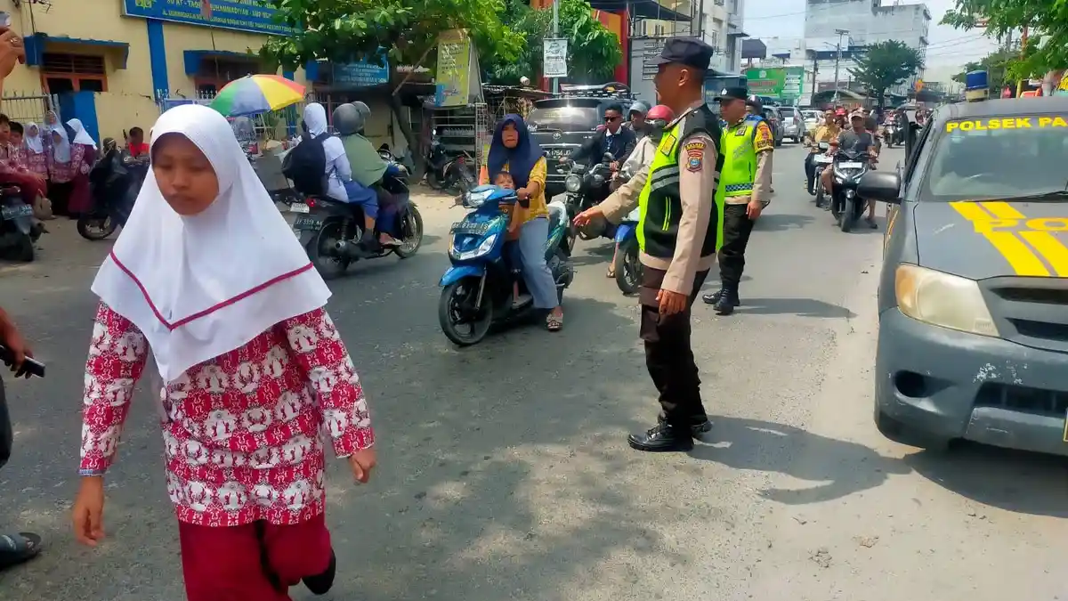 Antisipasi Kemacetan dan Kejahatan Jalanan, Polsek Padang Hulu Patroli Dialogis di Tebingtinggi