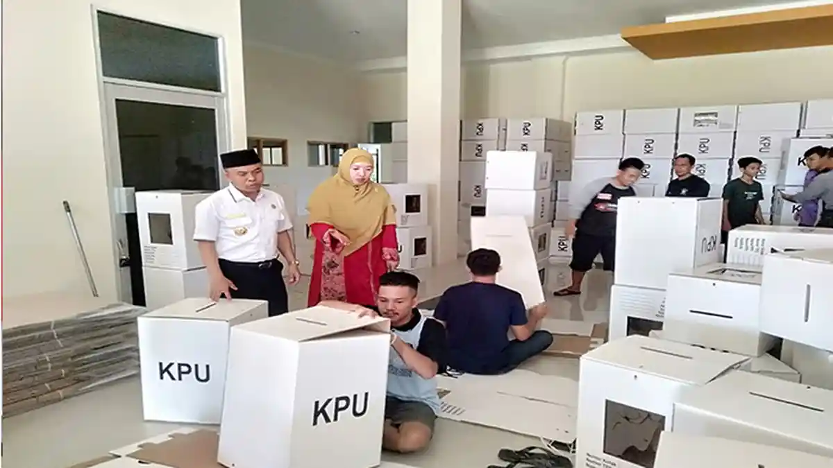 Datangi Gudang Logistik, Atbah: Saya Ingin Pastikan Kesiapan Sambas Hadapi Pemilu