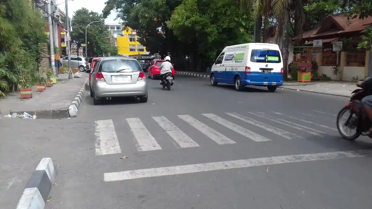 Pukul 14.00 Wita, Jl Botolempangan Makassar Ramai Lancar