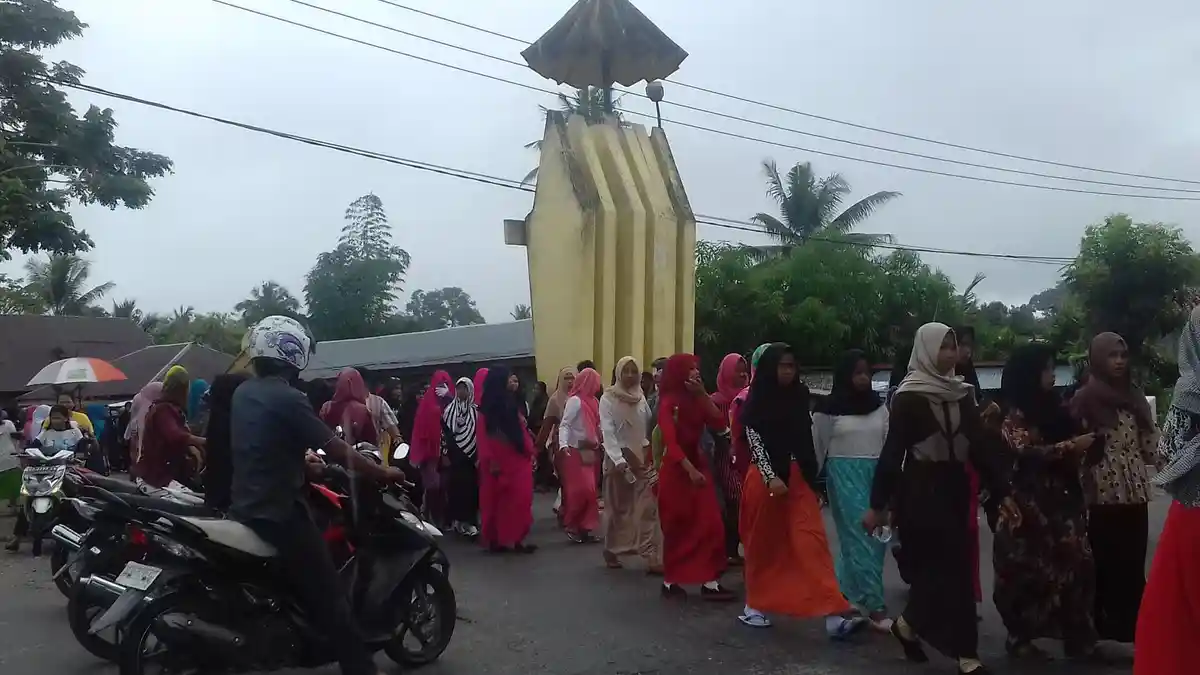 Warga Wotu Luwu Timur Gelar Pawai Tahun Baru Islam