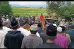 Dua-liang-kubur-berdampingan-di-Desa-Tanjung-Tanah-Danau-Kerinci.jpg