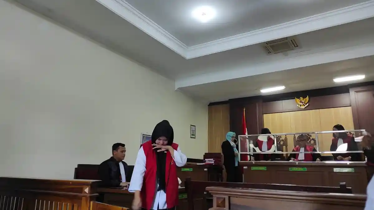 Dulu Jadi Admin Prostitusi Online di Apartemen Gresik, Cewek asal Garut Dituntut 5 Tahun Penjara