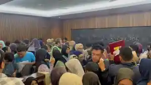 Posko-SPMB-Depok-penuh-sesak.jpg