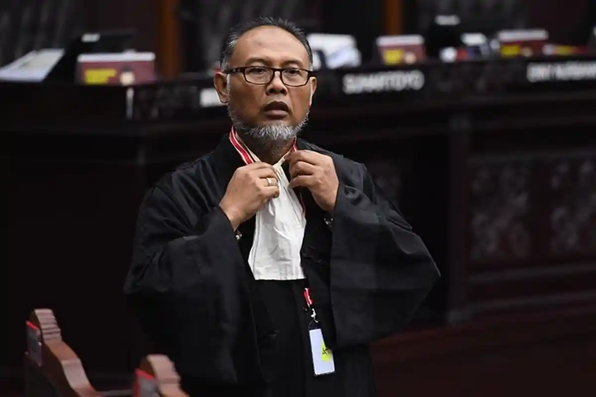 Tim Hukum Prabowo-Sandi Hadirkan Saksi Berstatus Tahanan Kota, Begini Tanggapan Bambang Widjojanto?