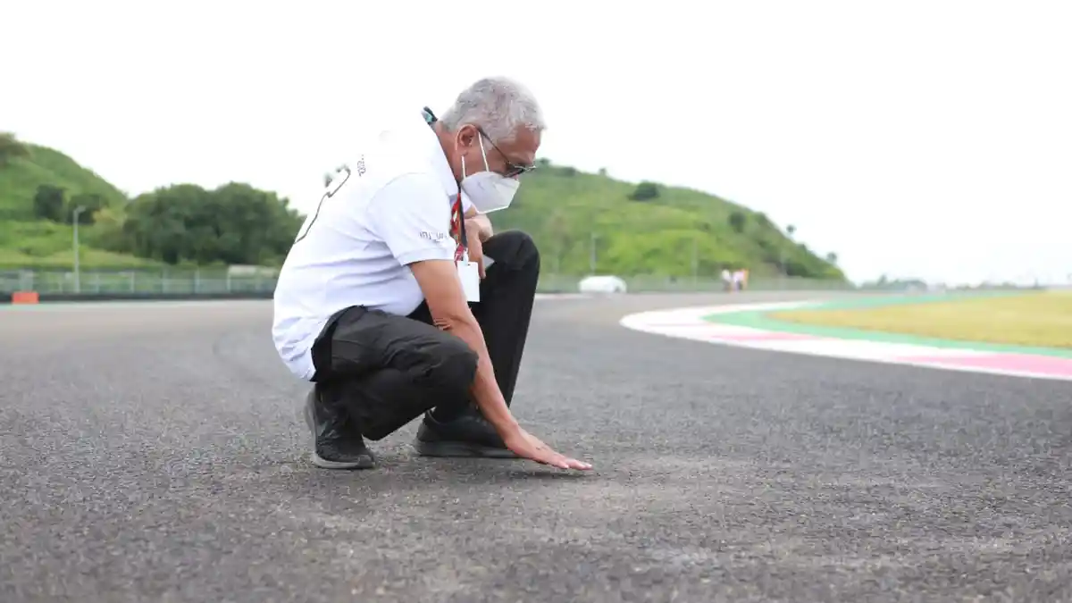 Jelang MotoGP Mandalika 20 Maret, Bos Dorna Sports Ungkit Salah Desain Aspal Sirkuit