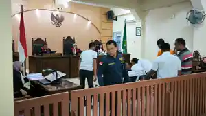 Suasana-persidangan-perkara-pertambangan-ilegal-atau-biasa-disebut.jpg