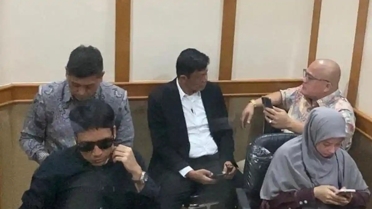 Desta Singgung Peluang Rujuk dengan Natasha Rizky di Sidang Mediasi Perdana