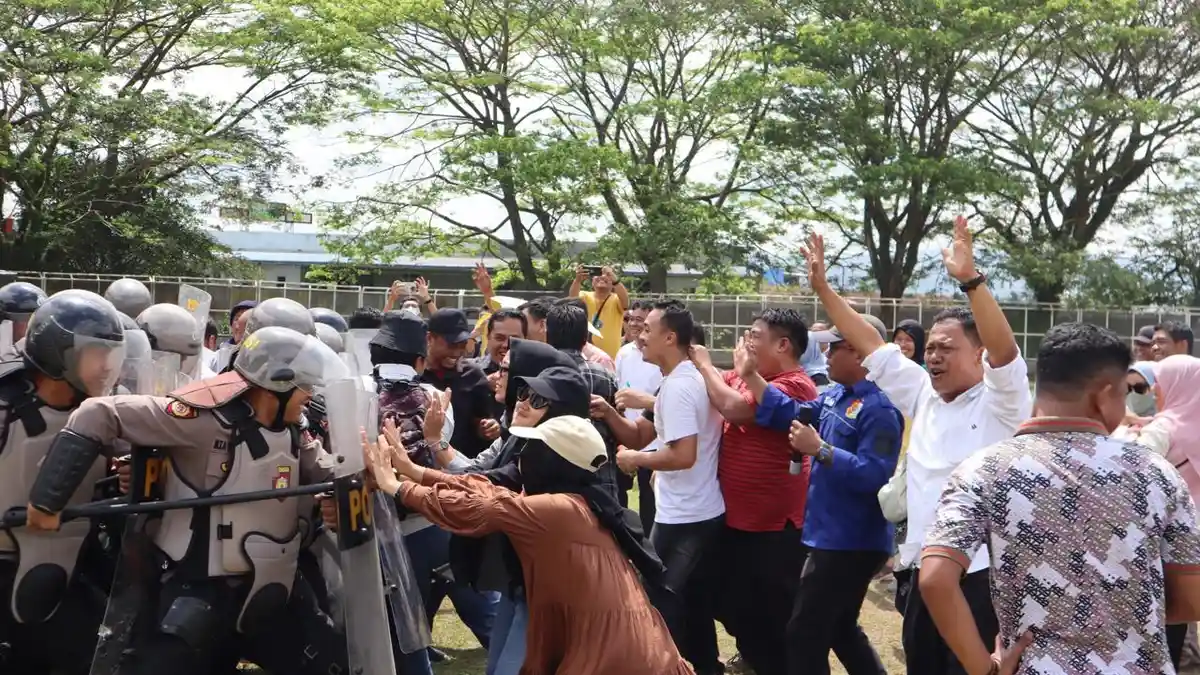 Polres Padangsidimpuan Gelar Simulasi Pengamanan Pilkada Serentak 2024