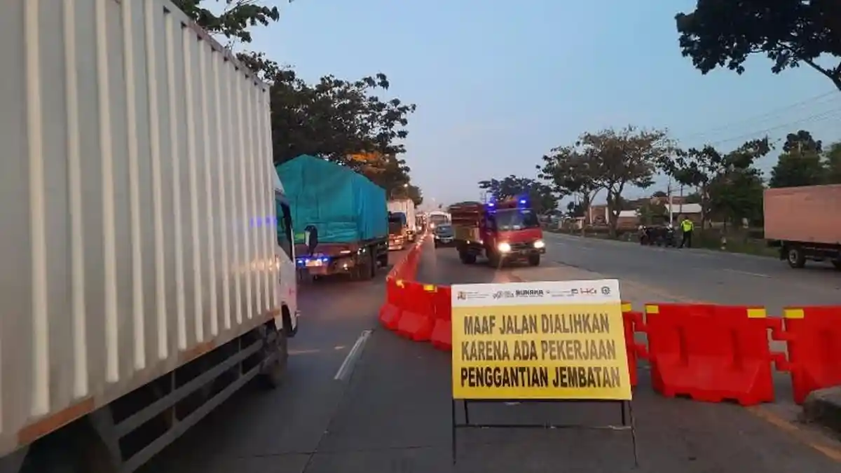 Jembatan Wonokerto Demak Diperbaiki, Macet Panjang Tak Terelakkan