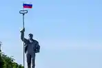 bendera-rusia-di-mariupol.jpg