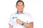 M-Isnaini-eks-Striker-PSPS-Pekanbaru-yang-kini-menjabat-Direktur-Kompetisi-PSSI-Riau.jpg