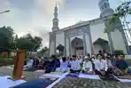 Salat-Idulfitri-di-Masjid-At-Taqwa-Ngaliyan-Semarang.jpg
