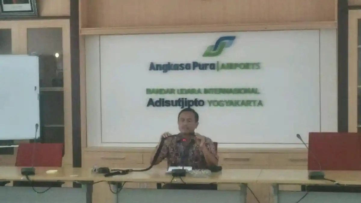 Nenek Ini Diamankan karena  Mengaku Bawa Bom Saat di Bandara