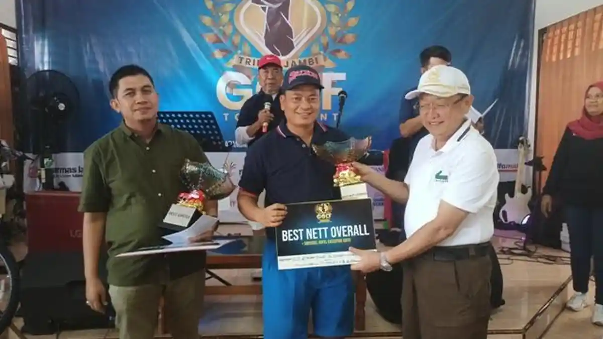 Tribun Jambi Golf Tournament Berakhir, Ini Juaranya