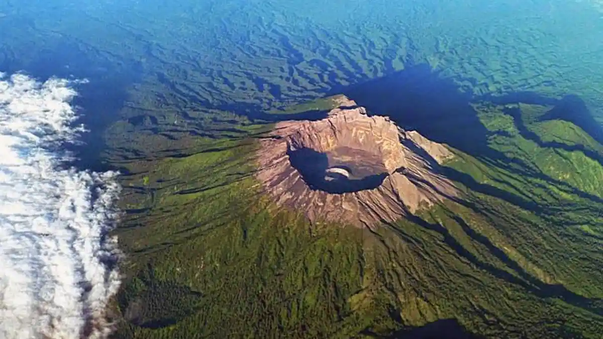 Delapan Pendaki Gunung Raung yang Diterjang Badai itu Pelajar SMA
