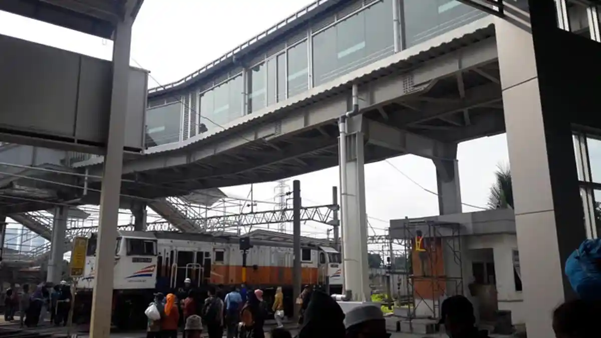 JPO Tanah Abang Berfungsi Maksimal Pekan Depan